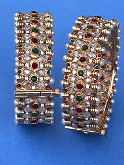 Special Bangle Offer For New Year And Christmas