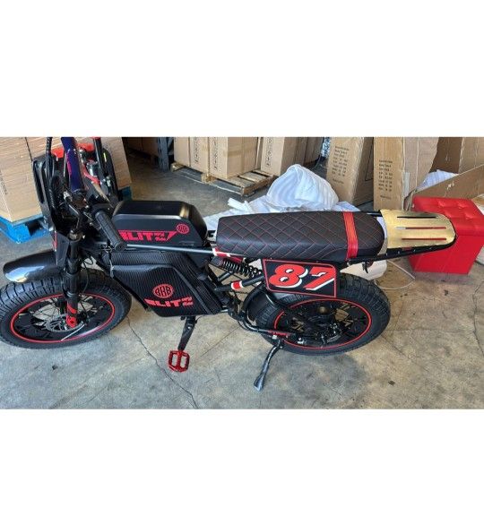 BRAND NEW ELECTRIC MOTOR BIKE