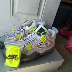 Air Jordan 4 Retro SE 'Neon 95'
''


