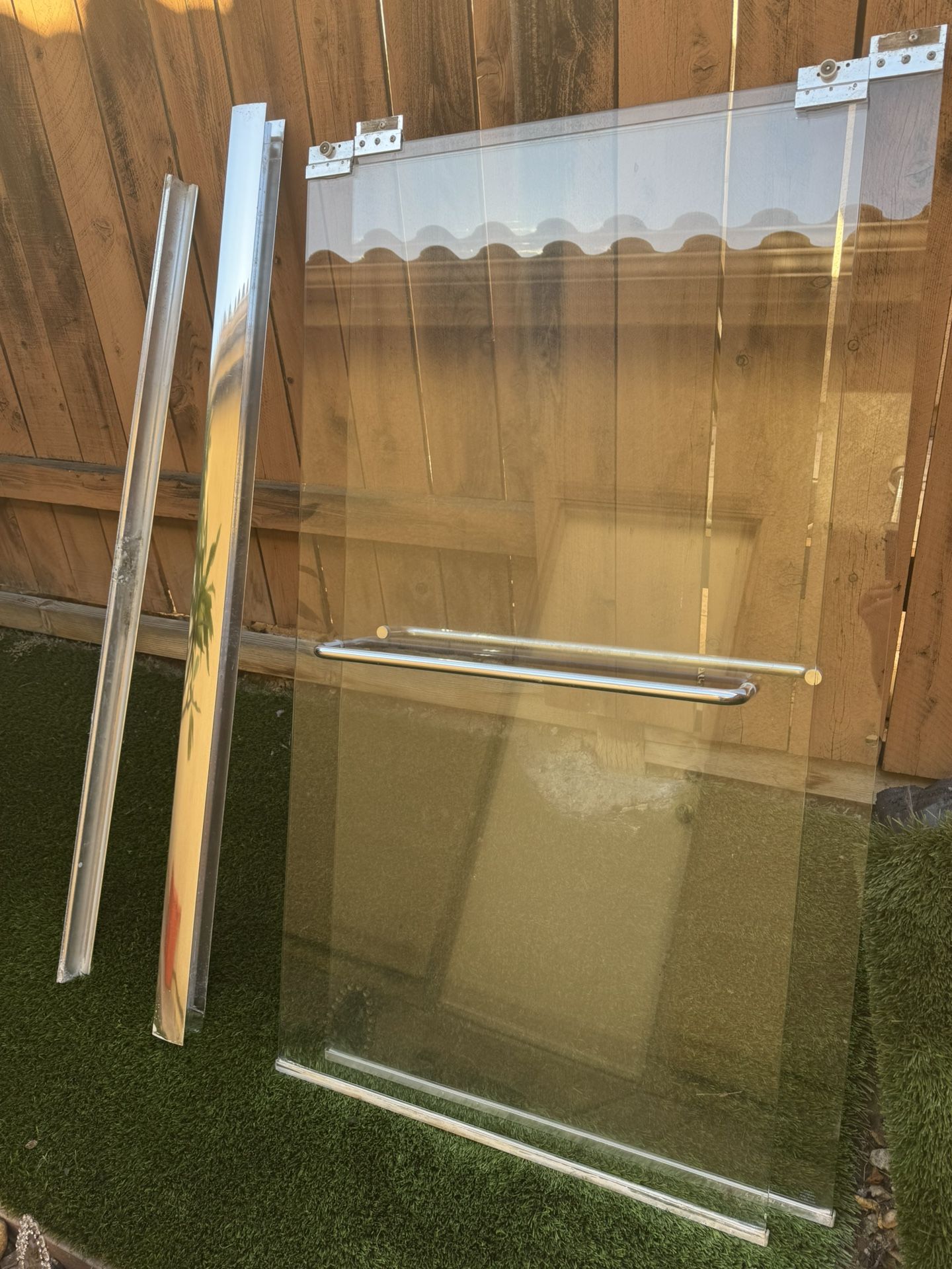Shower Doors (Glass)