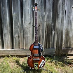 Vintage 60’s Excetro Violin Bass 