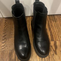 Black Faux Leather Boots Old Navy Size 7