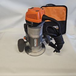 Ridgid 11 Amp Corded Router 2901 with 2911 Base and Tool Bag  813283-1