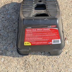 Nice Heavy-Duty Wheel Chocks