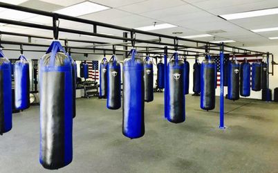 HEAVY BAG RACKS🔹PUNCHING BAG RACKS🔹GYM EQUIPMENT 