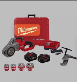 Milwaukee pipe threader