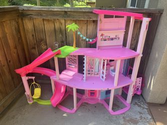 Barbie Dream house