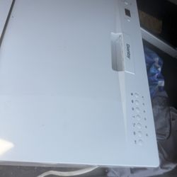 Danby 6-Place Setting Countertop ddishwasher