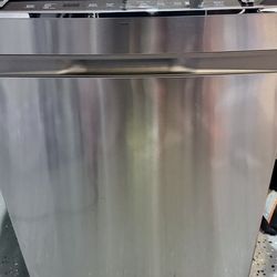 GE Stainless Steel Dishwasher – Excellent Condition