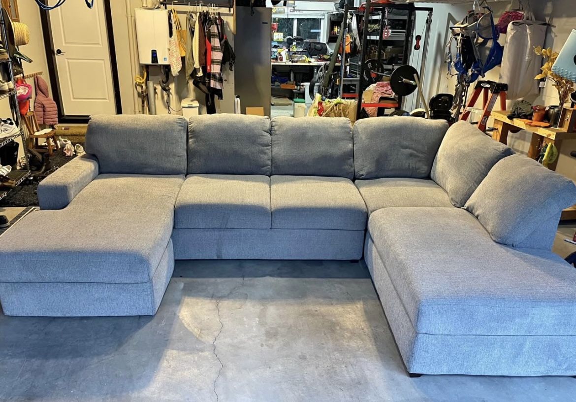 Sectional Couch 