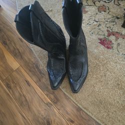 Absolutely Gorgeous BLACK MENS LAREDO WESTERN BOOT