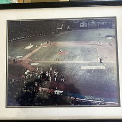 Hank Aaron Autographed Famous 715 Homerun Photo In Frame 