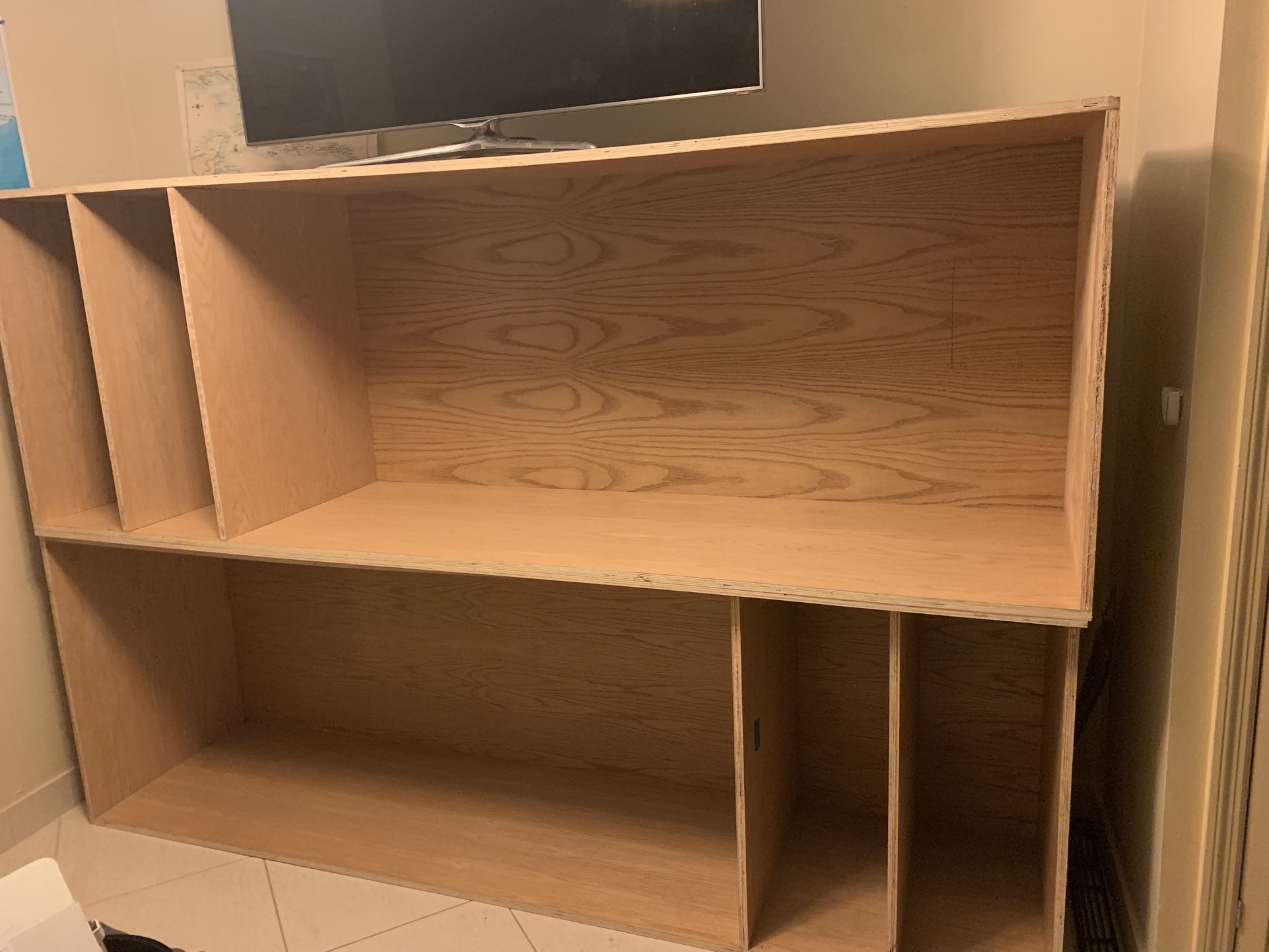 Prefabricated Closet Organizers - WOOD