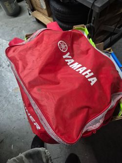 Yamaha life vests 2