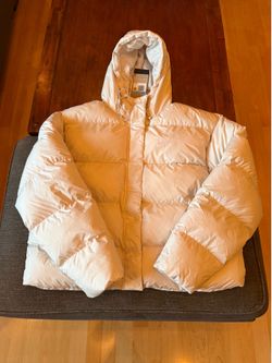 Nike Sportswear Classic Puffer Women’s Therma-FIT Loose Hooded Jacket White FD8290-104 Size M NWT