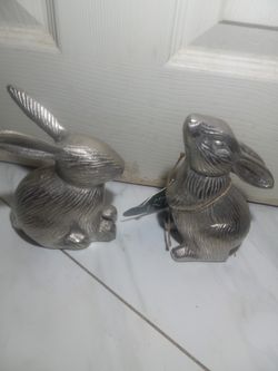 Metal EASTER BUNNY SET OF 2