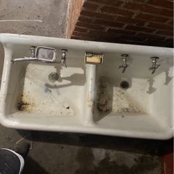 Antique cast iron Sink 