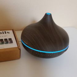 Humidifier With Essential Oil