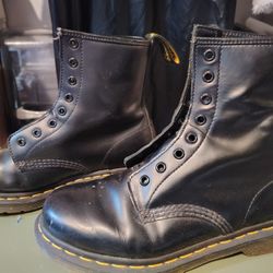 Dr Martins Boots