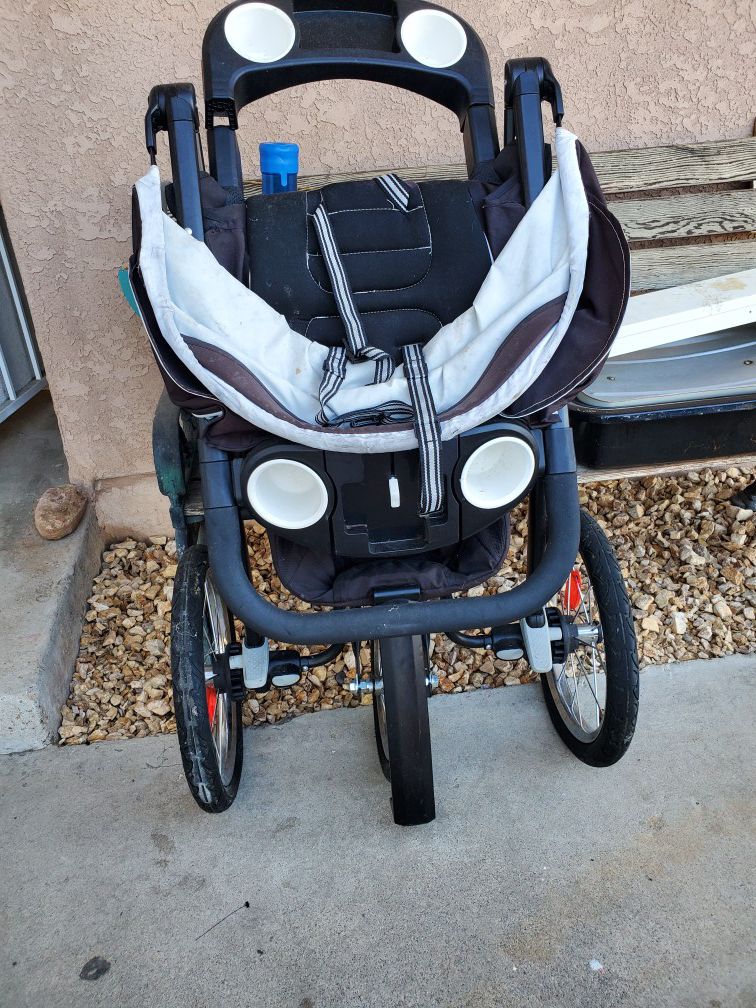 Joggers stroller with infant child seat