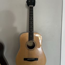 Mitchell Guitar-18 fret/kids