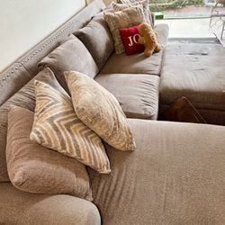 Sofa Sectional With Chaise & Ottoman 