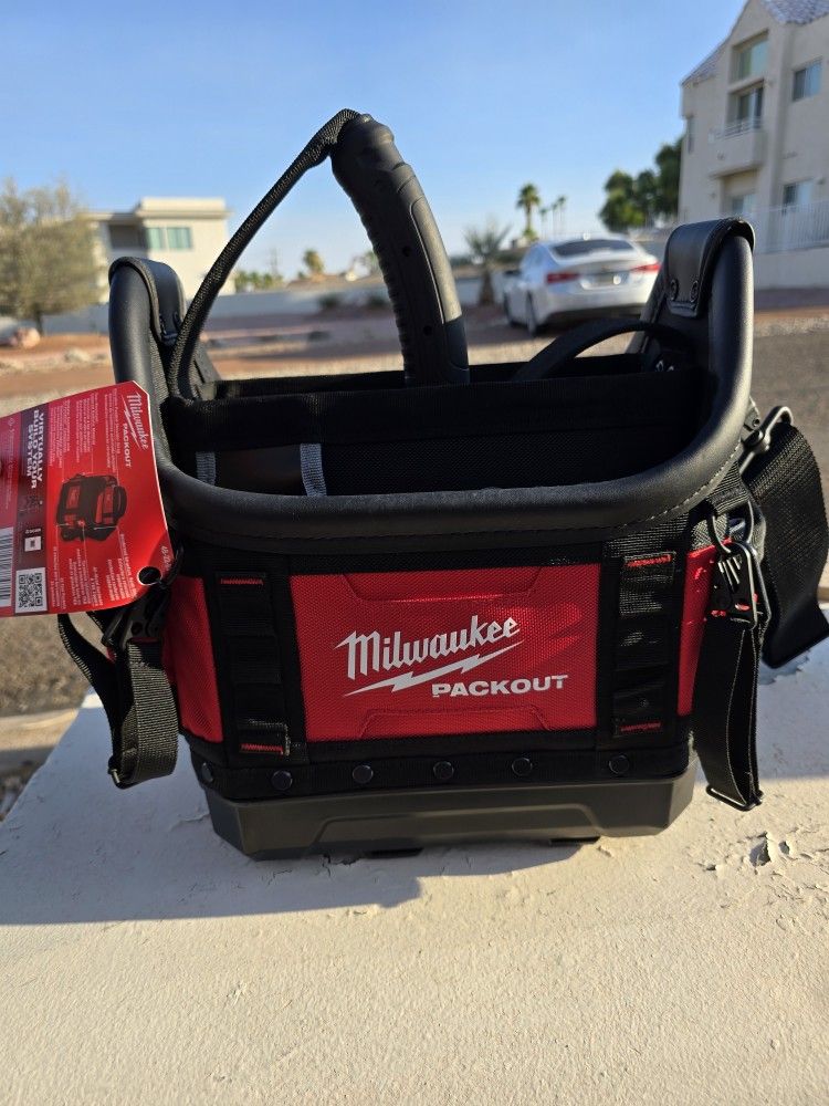 Milwaukee 10inch Structured Tote