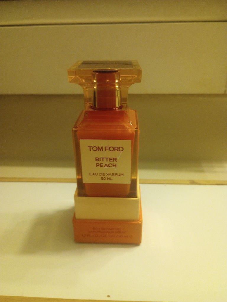 Tom Ford Bitter Peach Perfume - Open See Description