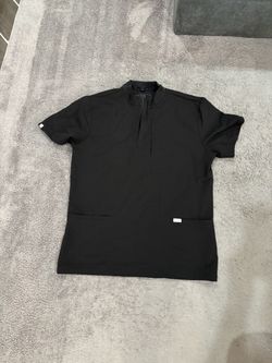 Men’s Large FIGS Black Scrub Top