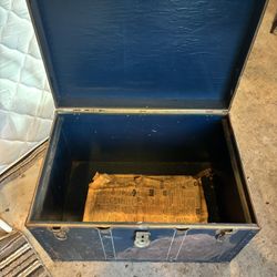 Metal Steamer Trunk Best Offer