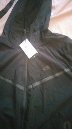 Nike Tech
