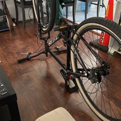 MONGOOSE 29" EXCURSION MOUNTAIN