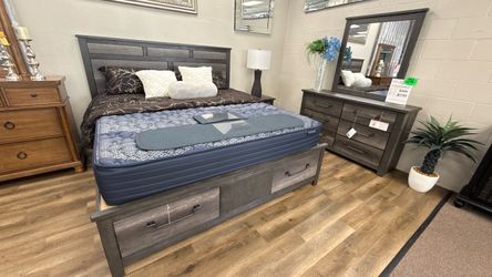 4 PC KING BEDROOM SET
