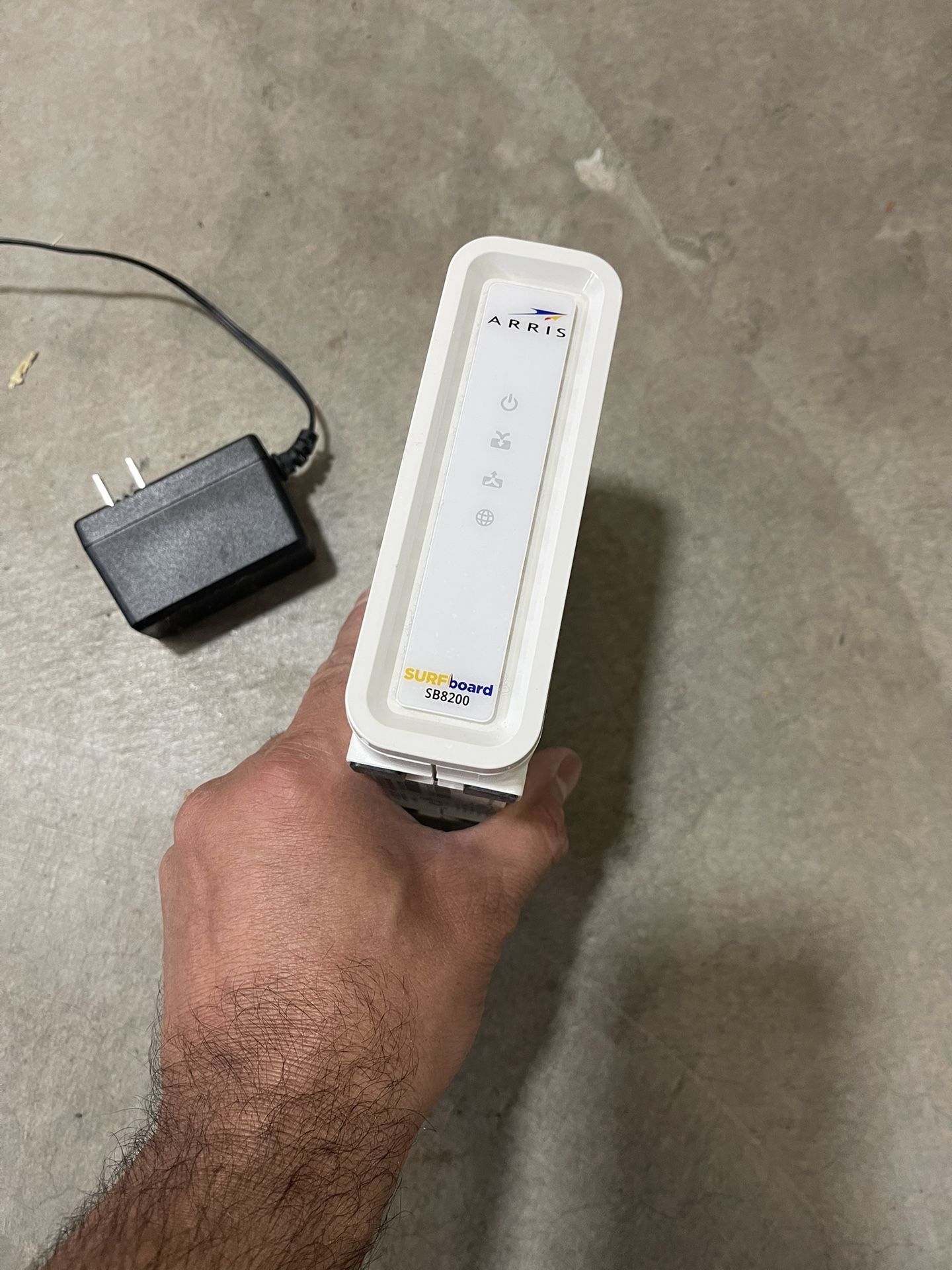 ARRIS SB8200 SURFboard DOCSIS 3.1 Modem