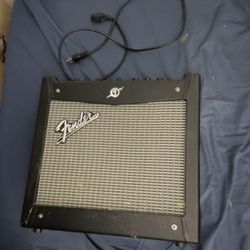 Fender Mustang | 20 Watt Guitar Amplifier 