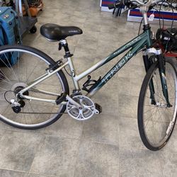 Trek Bicycle Multitrack 720