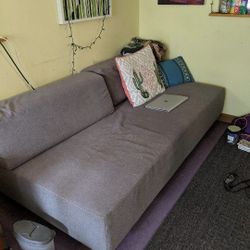 Loveseat 