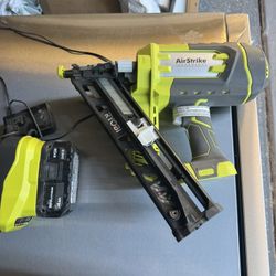RYOBI ONE+ 18V Lithium-Ion Cordless AirStrike 15-Gauge Angled Finish Nailer ,battery and charger with Sample Nails,new 