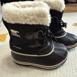 Kids Rain Boots/Snow Boots $10