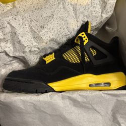 Jordan 4 Retro Thunder 10m
