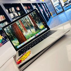 MacBook i7 2019