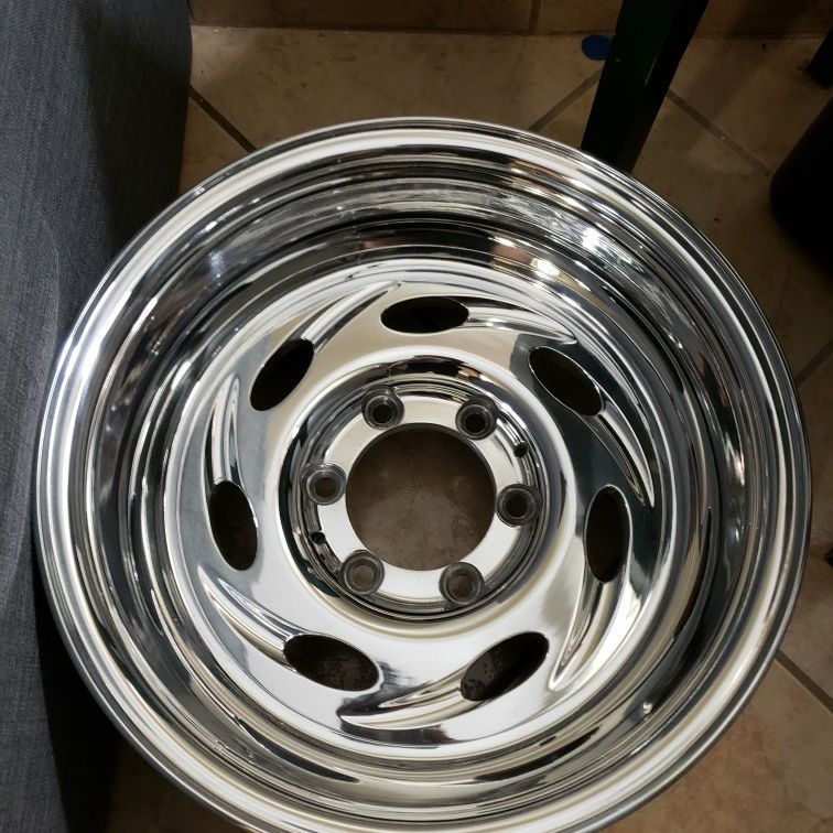 16x8.5 Inch Weld Typhoons