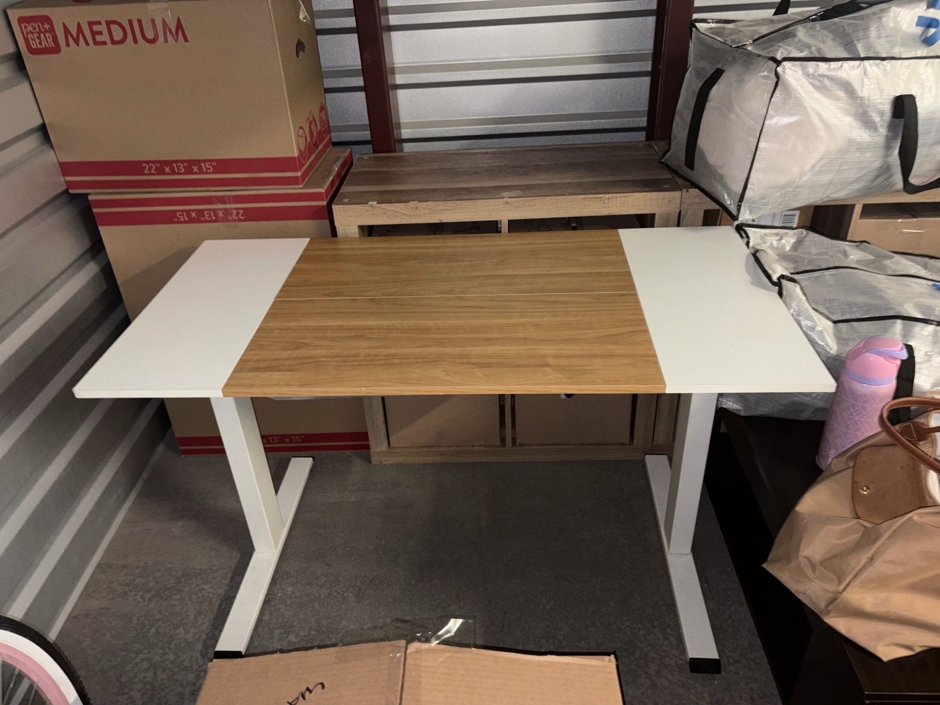 Standing desk