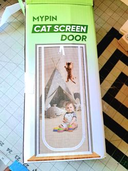 Free Cat screen (needs repair patch on seam)