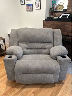 Huge Recliner
