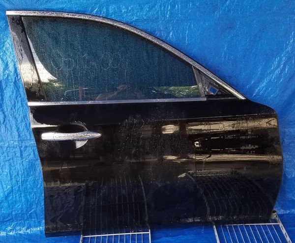 2011-2017 INFINITI M37 Q70 FRONT RIGHT PASSENGER DOOR