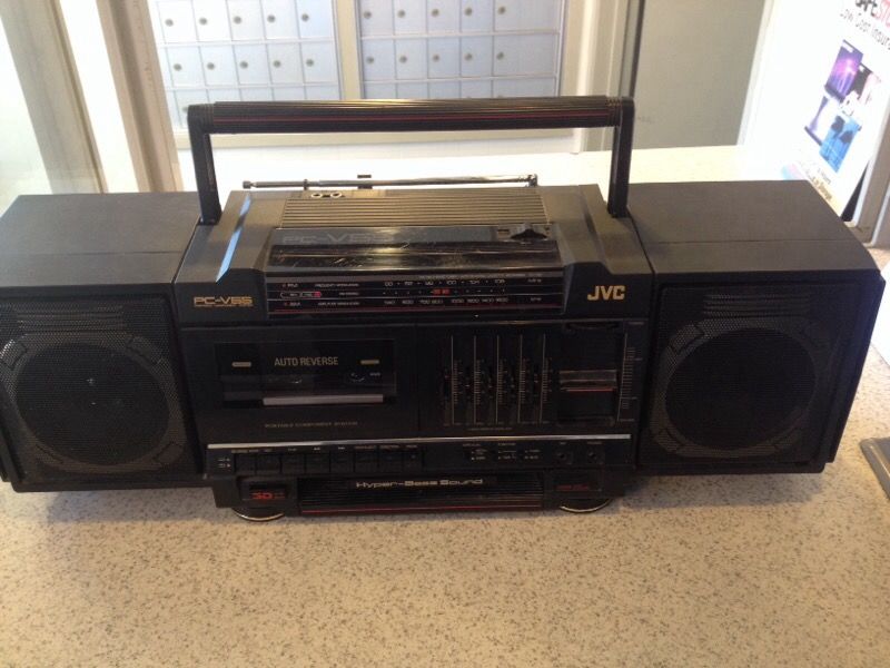 Vintage JVC Boombox AM/FM Cassette PC-V55 ghetto blaster