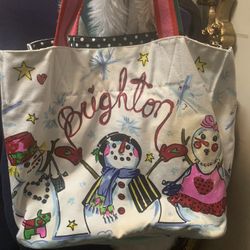 MULTIPLE TOTE BAGS/PURSE