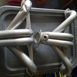 HOOKER BLOCK HUGGER HEADERS