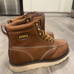 Steel toe boots
